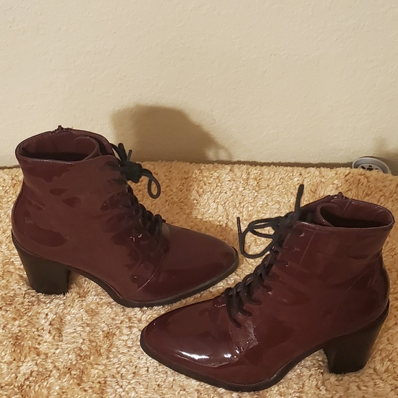 Forever 21 Burgundy Patent Leather Boots size 7 womens. - Picture 3 of 8